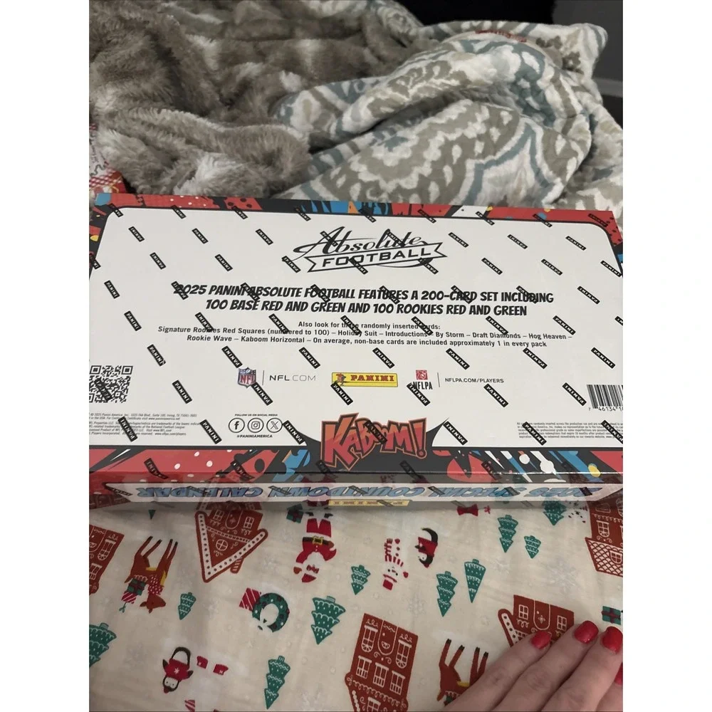 2025 Panini Absolute Football KABOOM! Special  Countdown Calendar Box NFL - Picture 4 of 5